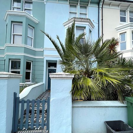 Вілла The Palms Brighton Екстер'єр фото