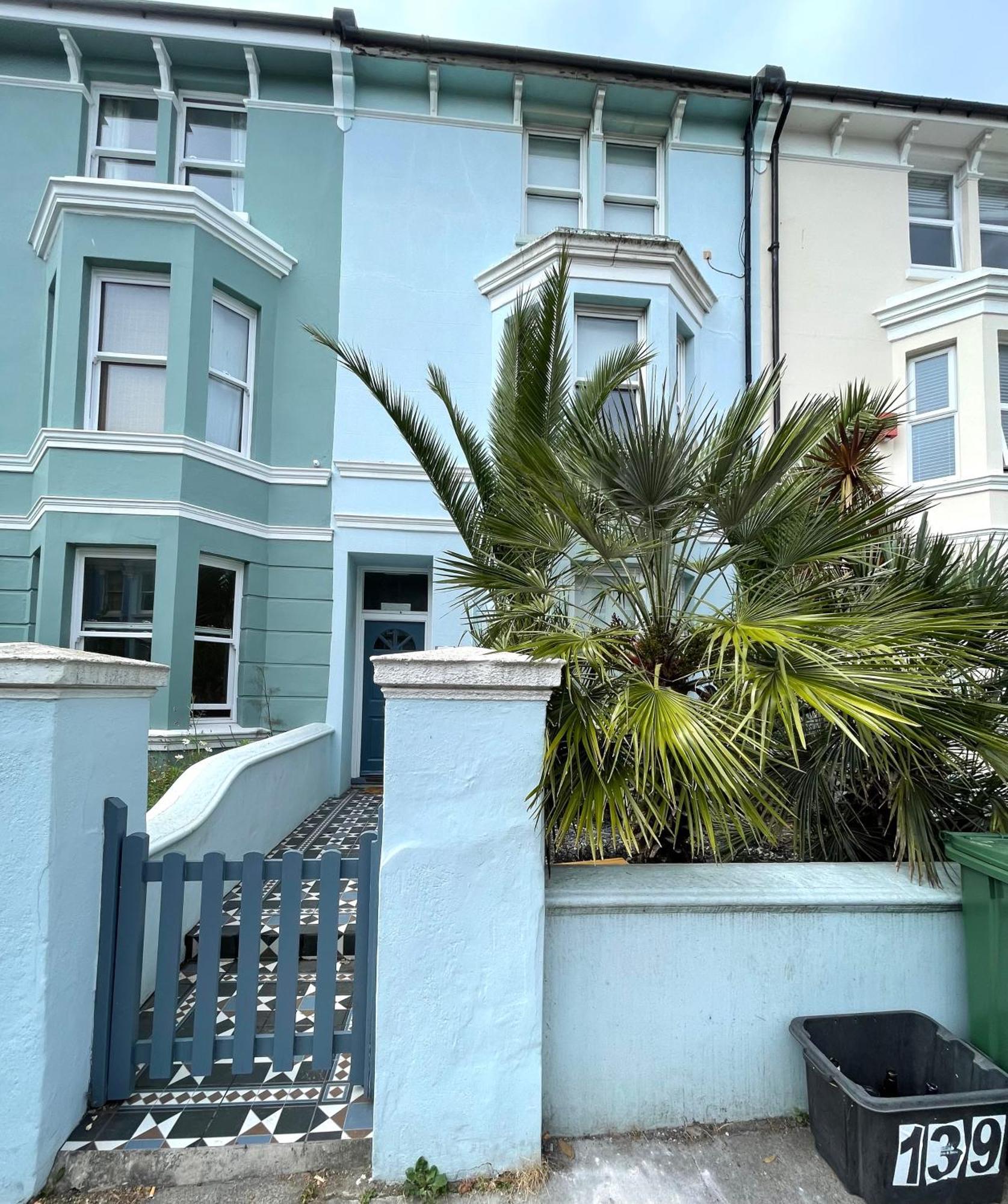 Вілла The Palms Brighton Екстер'єр фото
