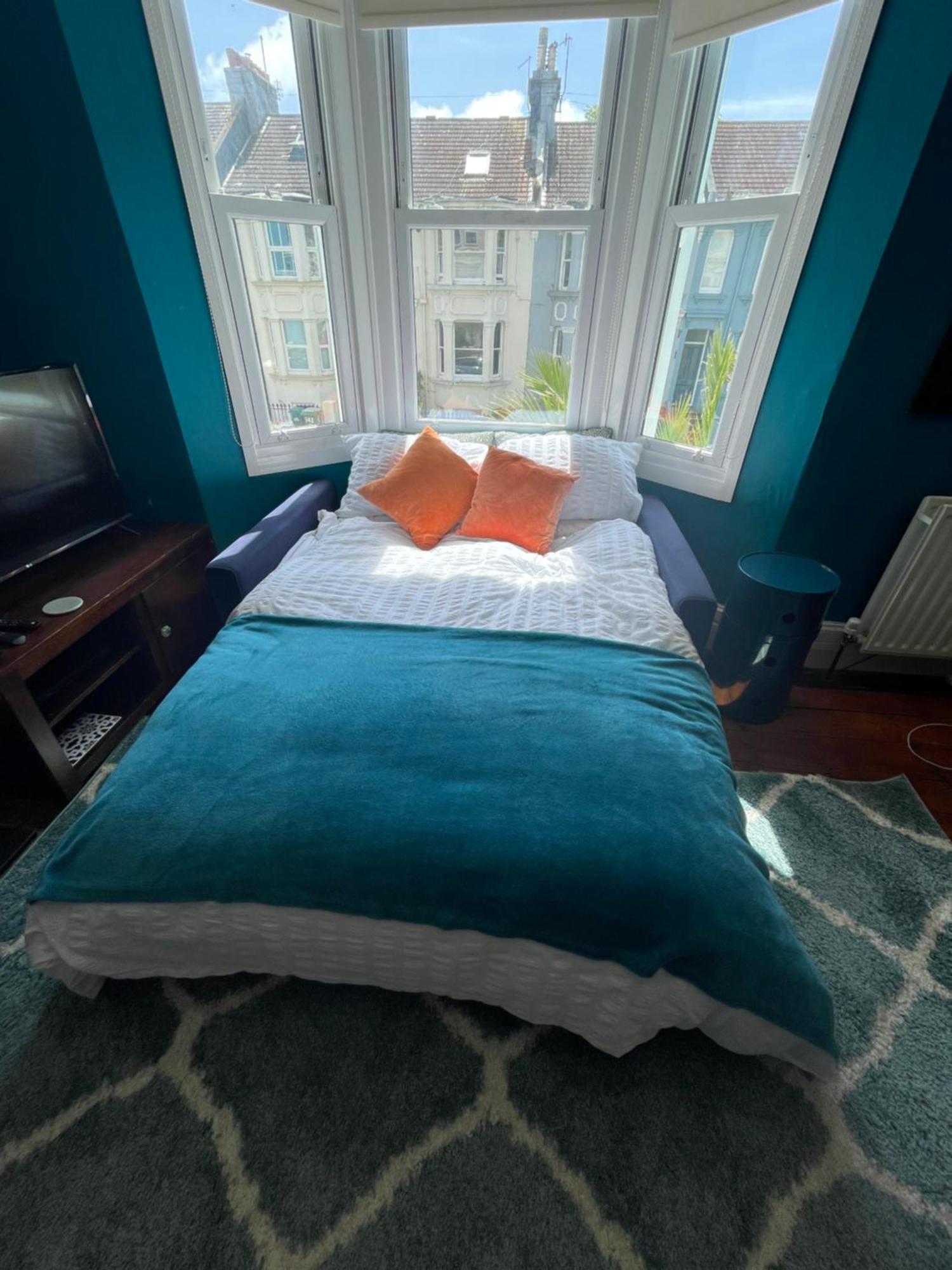 Вілла The Palms Brighton Екстер'єр фото